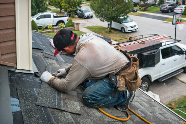 Professional Roof Installation technician working in Boon, MI